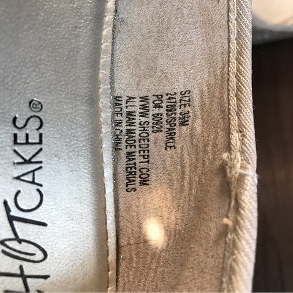 sparkly slip on dress shoes - Picture 2 of 3